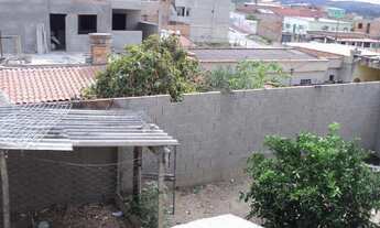 Imagem 5: Otima casa colonial 4Qts(1 Suite)lote inteiro,ótima rua,próximo Av. Principal R$ 300.000