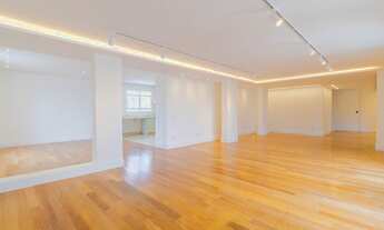 Imagem 5: Lindo apartamento totalmente reformado, fino acabamento, 3 Suites, Único