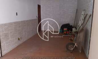 Imagem 6: Casa linear com 3 quartos e cobertura / Ótima localização perto dos comércios