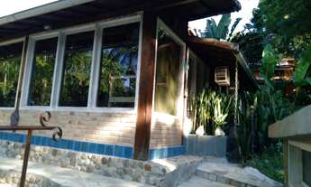 Imagem 2: Casa para venda possui 300 metros quadrados com 4 quartos