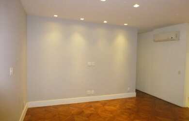 Imagem 2: RIO DE JANEIRO - Apartamento Padrão - URCA