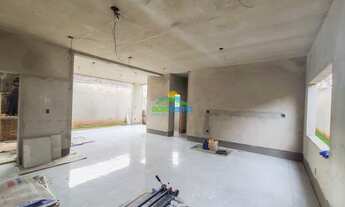 Imagem: Casa nova de alto padrão em fase de finalização