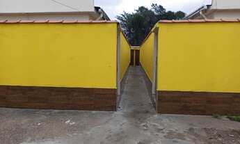 Imagem 2: Alugo casa em Queimados (com quintal e garagem