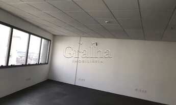 Imagem 4: Sala comercial com 51,48mq privativos, vaga de garagem e elevador no Bairro Flo