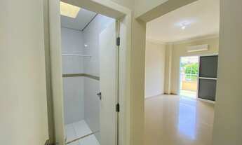 Imagem 5: Casa de condomínio sobrado para aluguel tem 200 metros quadrados com 3 quartos