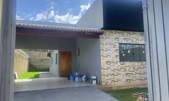 Imagem: Casa 2 Quartos com 1 suíte, blindex, quintal