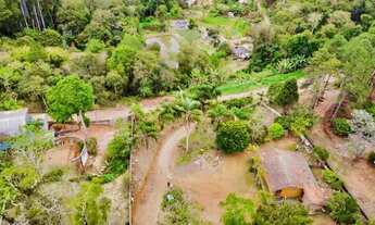 Imagem 2: Lotes disponíveis ao meio da cidade de Mairinque