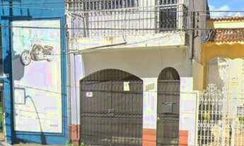 Imagem: Vendo ou alugo Casa com piscina no bairro