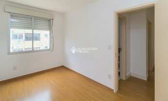 Imagem 3: Apartamento para aluguel com 70 metros quadrados com 2 quartos em Glória - Porto Alegre