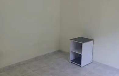 Imagem 2: Alugo casa nos fundos para mulheres solteiras