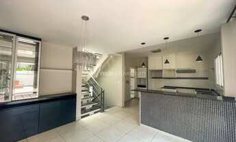 Imagem 5: Casa de condomínio para aluguel e venda possui 250 metros quadrados com 2 quartos