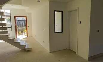 Imagem 5: SOBRADO NO CAPÃO DA IMBUIA - NOVOS - FRENTE PARA RUA