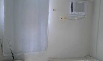 Imagem 2: Apto SALINAS 1 quarto cozinha e banheiro