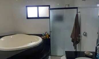 Imagem 7: Casa de condomínio sobrado para venda possui 422 metros quadrados com 4 quartos