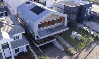 Imagem 2: Casa 5 suítes no Condomínio Vivenda das Palmeiras