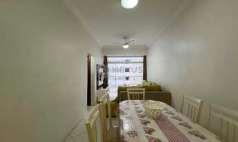 Imagem 2: Apartamento com varanda e vista livre a uma quadra da Praia das Pitangueiras de 2 quartos