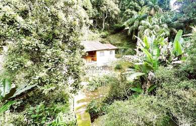 Imagem 2: Casa com 2 dormitórios à venda, 72 m² por R$ 430.000 - Albuquerque - Teresópolis/RJ