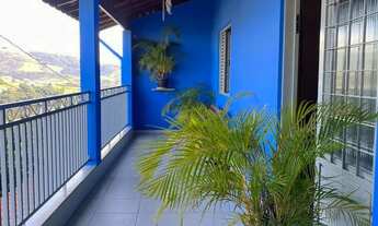 Imagem 3: Linda casa a Venda em São Lourenço - MG