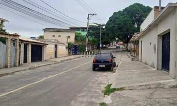 Imagem 8: Prédio de 2 Andares a Venda com Lojas Comerciais no Térreo em Guarapari, ES