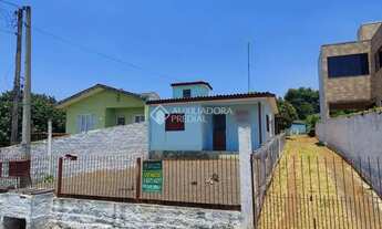 Imagem: Terreno amplo com 2 Casas no bairro Olaria