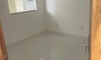 Imagem 2: Aluga se cobertura com 2 quartos, sala , cozinha , banheiro e área com chuveirão