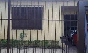 Imagem 4: Casa sobrado no bairro Auxiliadora de 3 dormitórios e 3 vagas