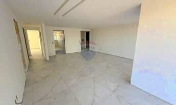 Imagem 2: Amplo Apartamento de 3 Quartos à Venda em Jardim Camburi , Vitória ES