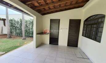 Imagem 7: Sobrado para alugar em Maringá, Jardim Vitória, com 4 quartos, com 269.5 m²