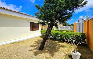 Imagem 4: Casa em Capim Macio com 284 m², 3 suítes, lado sombra, ventilada