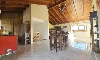 Imagem 7: Casa em Porto Alegre, no bairro Espírito Santo, com 3 dormitório(s), e 3 banheiros, à vend