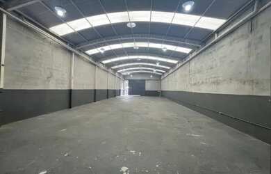 Imagem 3: Aluga-se Galpão 300m² no Jardim Diamante - São José dos Campos - SP