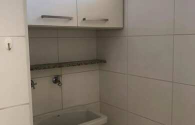 Imagem 4: Apartamento no centro completo em armários
