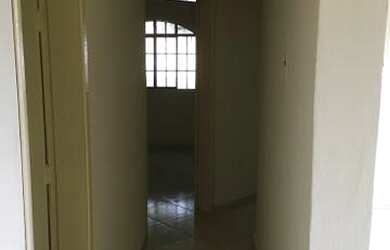 Imagem 6: Alugo casa 3/4, sendo (1 ) suite, sala, cozinha, banheiro social, terraço,garagem