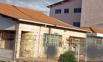 Imagem 2: Casa para Venda em Sorocaba, Vila Santana, 2 dormitórios, 1 banheiro, 2 vagas