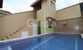 Imagem 2: Casa com 3 dormitórios e piscina em Peruíbe