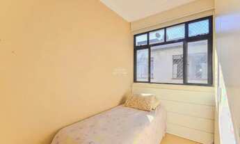 Imagem 7: Apartamento para venda tem 80 metros quadrados com 4 quartos em Água Verde - Curitiba - PR