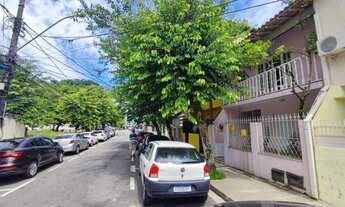 Imagem 2: Sobrado para Locação em Angra dos Reis, Centro, 2 dormitórios, 1 suíte, 2 banheiros