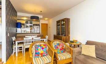 Imagem 3: Apartamento para venda tem 71 metros quadrados com 2 quartos em Passo da Areia - Porto Ale