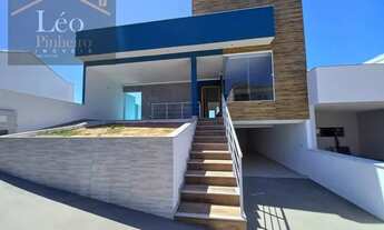 Imagem: Vende-se casa no Vale dos Cristais - Macaé