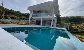 Imagem: Casa para venda tem 256 metros quadrados