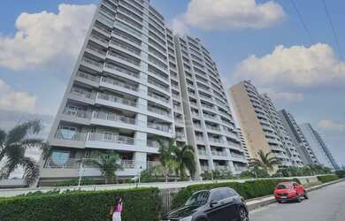 Imagem 6: Apartamento Médio Padrão com Móveis Projetados, Lajabo, Escritório e todo no Porcelanato