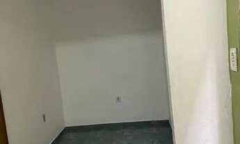 Imagem 6: Aluga-se kitnet Quarto com aluguel por R$700 /mês