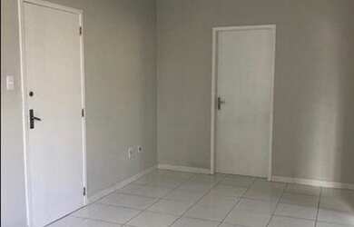 Imagem 2: Apartamento para Aluguel Apartamento de 2 dormitórios com garagem em Coqueiros. FLORIANOPO