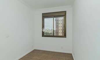 Imagem 4: Apartamento para aluguel possui 75 metros quadrados com 2 quartos em Petrópolis - Porto Al