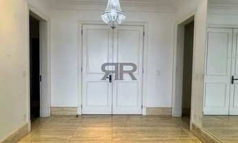 Imagem 2: JUNTO CLUBE PINHEIROS - IMPECÁVEL - 400 M2 ÚTEIS - QUADRA DE TÊNIS