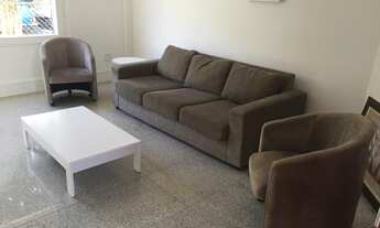 Imagem 4: Casa de condomínio para aluguel possui 296 metros quadrados com 4 quartos