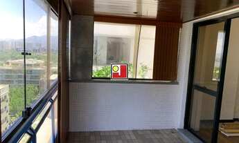 Imagem 2: Vendo 3Q Queen Victória, na Praia da Barra, frontal mar, alto, vistão, armários, segurança