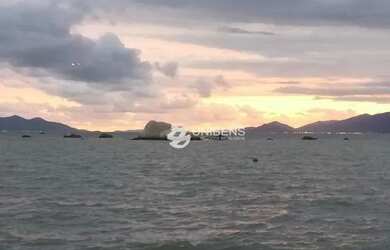 Imagem 4: Casa 4 dormitórios a Venda Praia do Sonho/Passagem Maciambu, Palhoça/SC