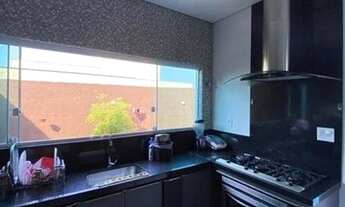 Imagem 4: Casa com piscina para venda no São Jorge BAIXOU DE PREÇO - Manaus - Amazonas