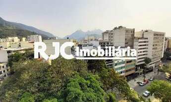 Imagem 4: Apartamento para venda tem 140 metros quadrados com 4 quartos em Tijuca - Rio de Janeiro